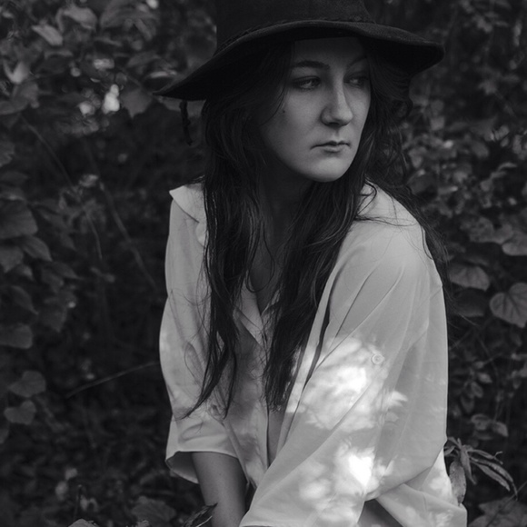 Meet your Posher, EJ - Picture 3 of 6